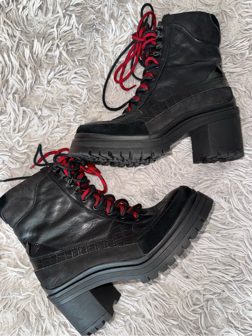 New Gianni Bini Throwback Leather Combat Boots Black Red Laces 7.5